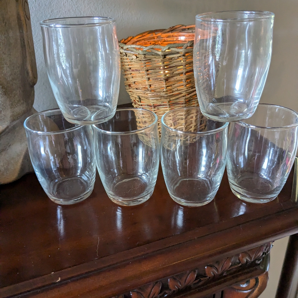 Six Elegant Clear Glass Tumbler Set Perfect For Multiple Uses.